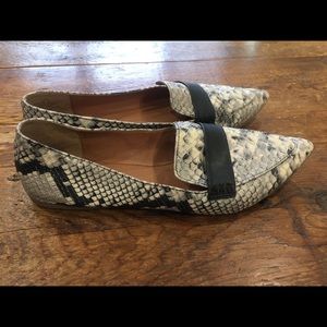 Steve Madden Flats